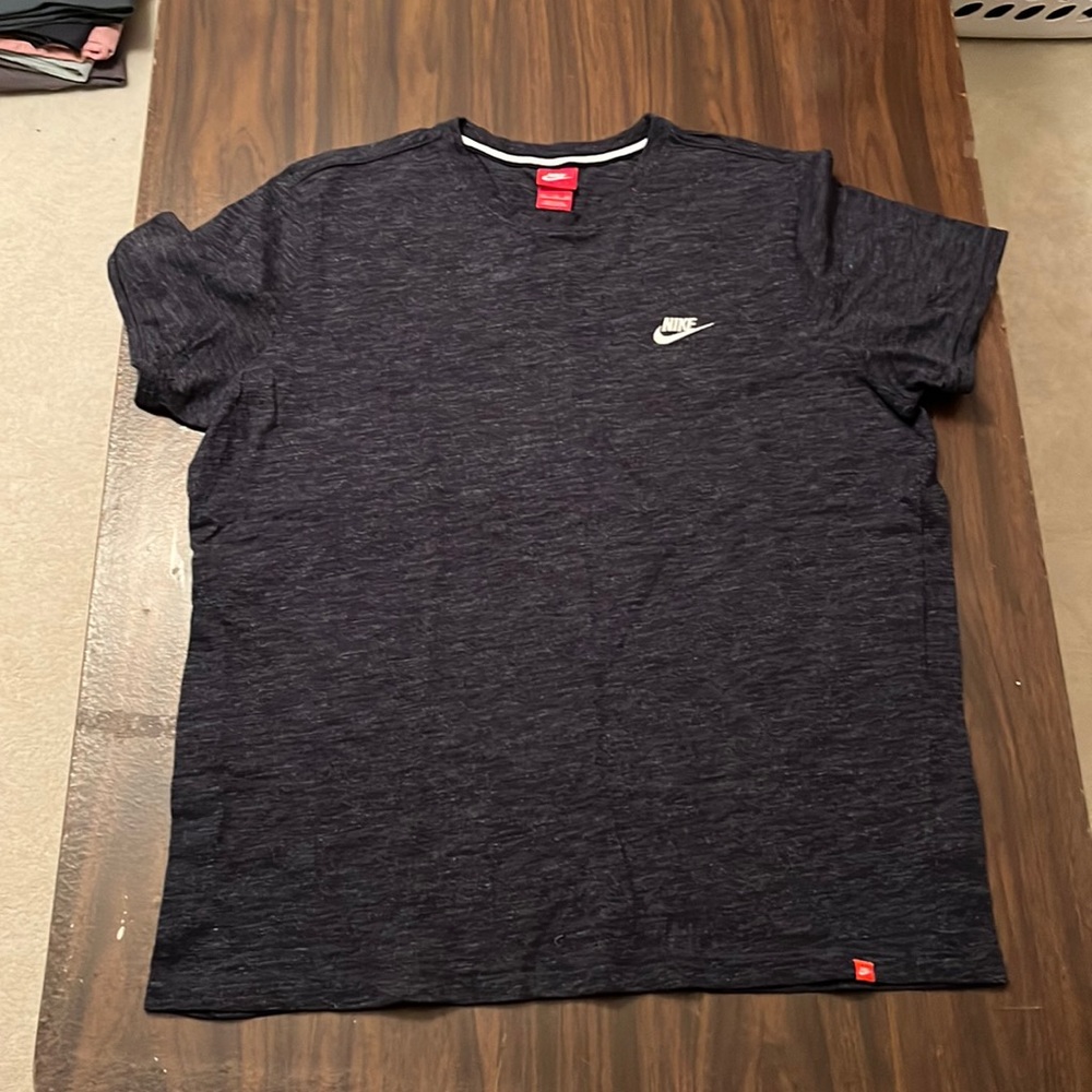 Men’s Nike T-Shirt Size XXL